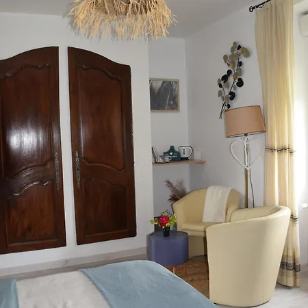 לינה וארוחת בוקר Domaine Chez Maurice