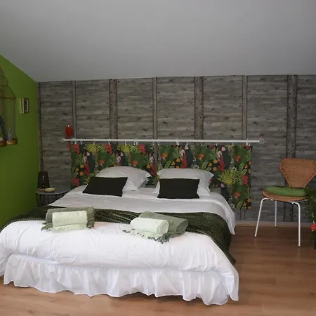 לינה וארוחת בוקר Domaine Chez Maurice